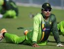 Pakistan batsman Umar held over alleged assault