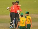 England eves cruise to World T20 final