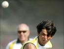 Pakistan recall Asif for Champions Trophy