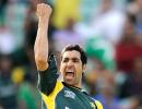 Ajmal, Gul destroy Sri Lanka in third ODI