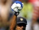 Live updates: Dravid, Yuvraj rally India