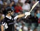 New Zealand outclass Pakistan to enter final