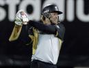 Oram helps New Zealand crush Bangladesh