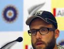 New Zealand skipper Vettori bats for UDRS