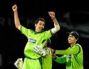 Gul's six gives Pakistan victory