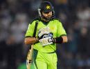 After another collapse, Pakistan crawl home to face uncertain future