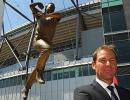 Images: Warne statue unveiled at the MCG