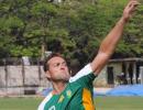 Jacques Kallis: 'I'm fit and enjoying my bowling'