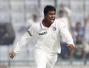 Kotla Test: Ojha helps India retain advantage