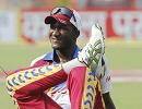 A lot to learn from Chanderpaul, Sammy tells batsmen