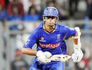 'Warne sprang surprises, Dravid keeps it simple'