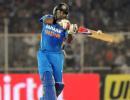 Yuvraj's blitzkrieg lifts India to T20 victory over Pak