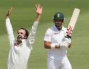 Australia close in on victory in second Test