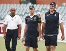 Battered, bruised Proteas defend ranking in Perth