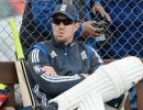 Pietersen to meet teammates before England call-up