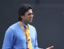 Bitter Akram blames pitch for Pakistan's ouster