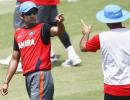 Gambhir, Sehwag's dip in form is a concern: Kapil