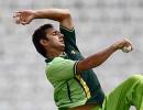 Australians can't read Ajmal: Akram