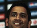 Switching from Test to T20 not easy: Dhoni