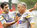 Pak aim to seal Super Eight berth against Bangladesh