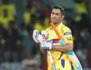 Dhoni stars in Chennai's 5-wkt win over Hyderabad