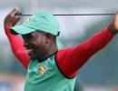 Late Chigumbura show keeps Zimbabwe in the hunt