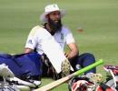 Surrey sign Amla for rest of county championship