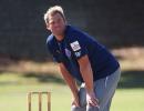 Warne blasts CA officials, brands them 'muppets'