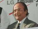 Legendary Pak batsman Hanif Mohd undergoes cancer surgery