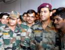 Dhoni to perform guard duties, patrolling in Kashmir