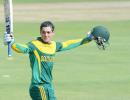 Cricket Buzz: De Kock equals record as SA beat Zimbabwe