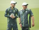 Ponting urges Clark & Co to 'play the hard-nosed Australian way'