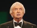 'Voice of cricket' Richie Benaud suffering from skin cancer