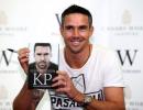 Pietersen open to England return if ECB chief Giles quits