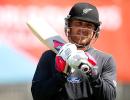 Kiwis won't like favourites tag in trans-Tasman tie, reckons Waugh