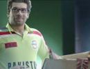 'Fan' sheds Indian t-shirt to don Pak jersey again!