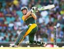 De Villiers, Sangakkara take tussle for No 1 ranking to WC quarter-final