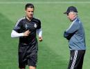 Ronaldo tweets his support to under-fire Real Madrid coach Ancelotti