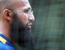 South Africa's Amla steps down from Test captaincy