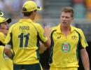 Finch praises Aus bowlers after another easy win over India