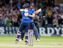 1st ODI: Plunkett hits last-ball six as England tie with Lanka