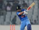 Yuvraj, Kohli power India into Asia Cup final