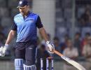 Firefighter took Dhoni's phones 'by mistake'