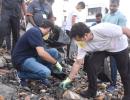 #SwachhBharat: Sachin Tendulkar joins Thackeray Jr in clean-up drive