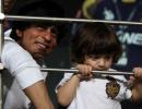 Chak De! Shah Rukh wants son AbRam to play hockey for India