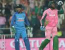 4th ODI: Dhawan ton in vain as South Africa fight back in series