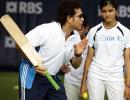 Here's your chance to take cricketing lessons from Tendulkar