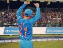 Kohli, Sachin hail Karthik's epic innings