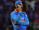 Kohli reacts to Jadeja's controversial run out