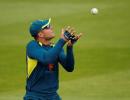 Handscomb in, Stoinis fit for England semi-final